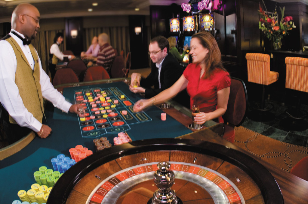 Casino auf Azamara Journey Hochseekreuzfahrtschiff.