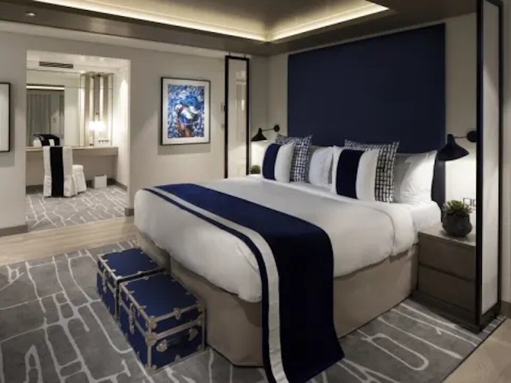 Penthouse Suite
