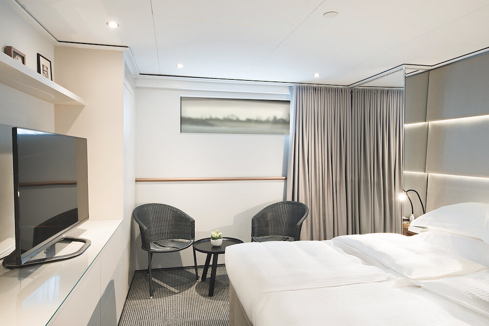 Emerald Suite