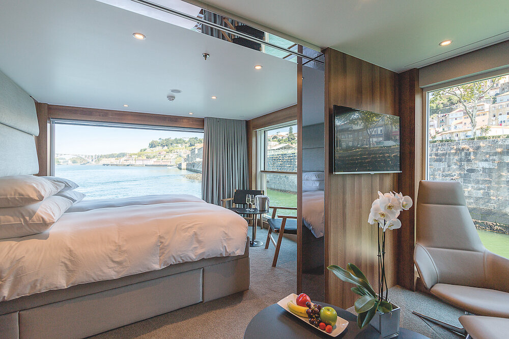 Emerald Riverview Suite