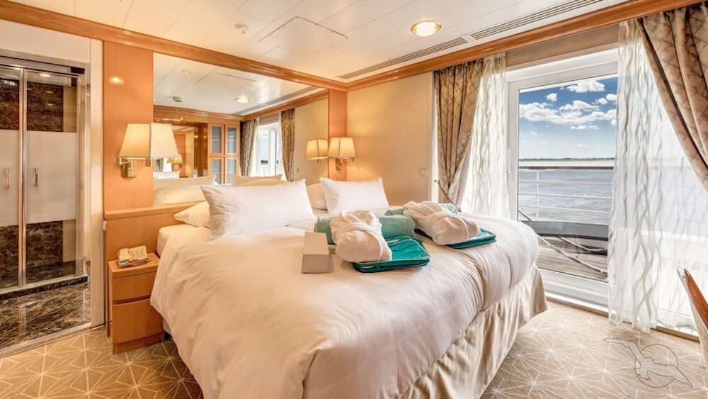 2-Bett-Royal Suite mit Balkon Panoramadeck *GOLD*