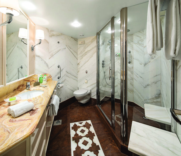 Owner Suite mit Balkon