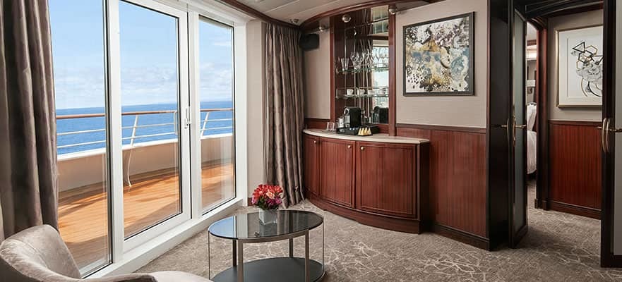 Penthouse mit Schlafzimmer und großem Balkon