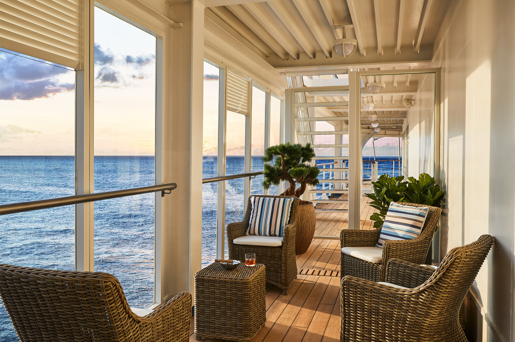 Connoisseur's Corner Lounge der Silver Shadow mit Meerblick.