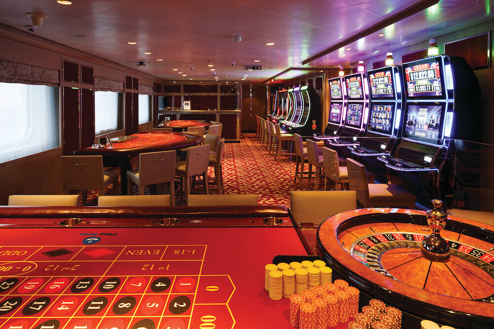 Casino mit Spielautomaten auf der Silver Spirit
