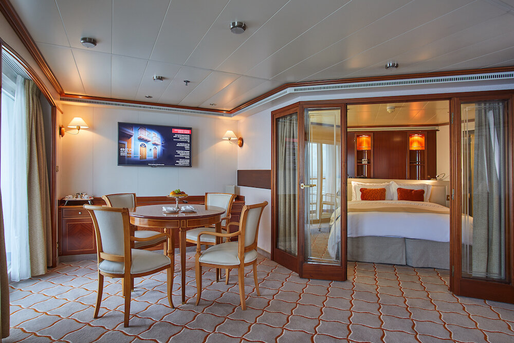 Silver Suite