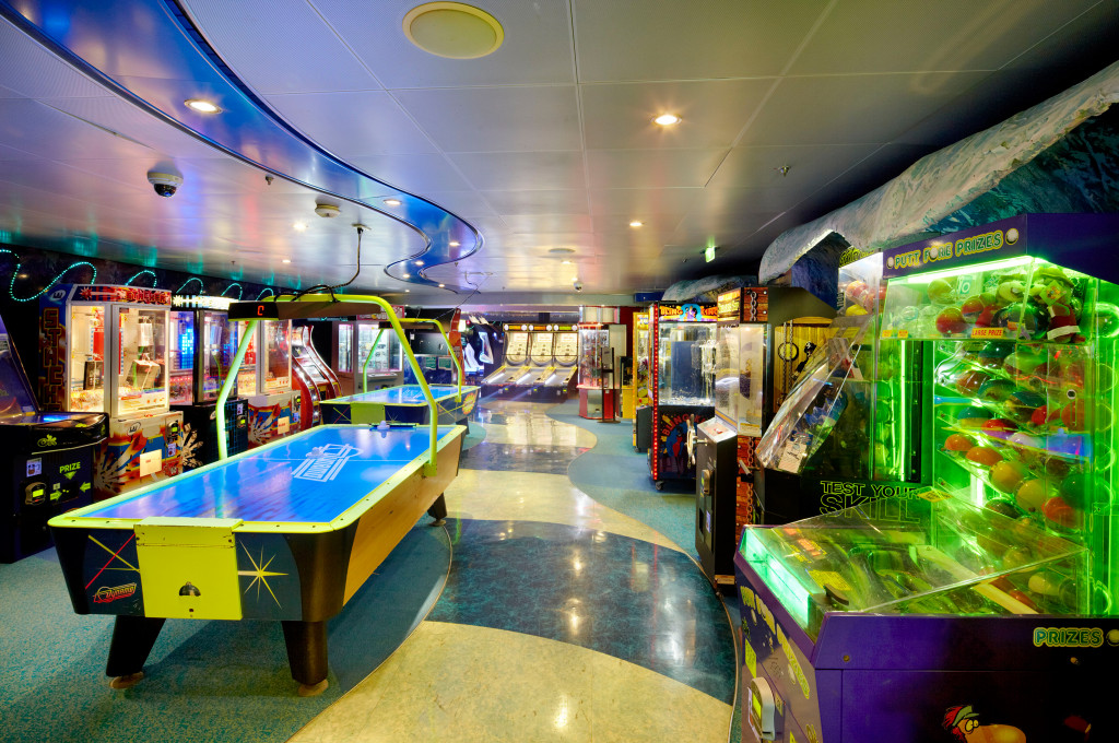 Adventure Ocean Kinder-Spielbereich mit Arcade-Spielen auf der Voyager of the Seas.