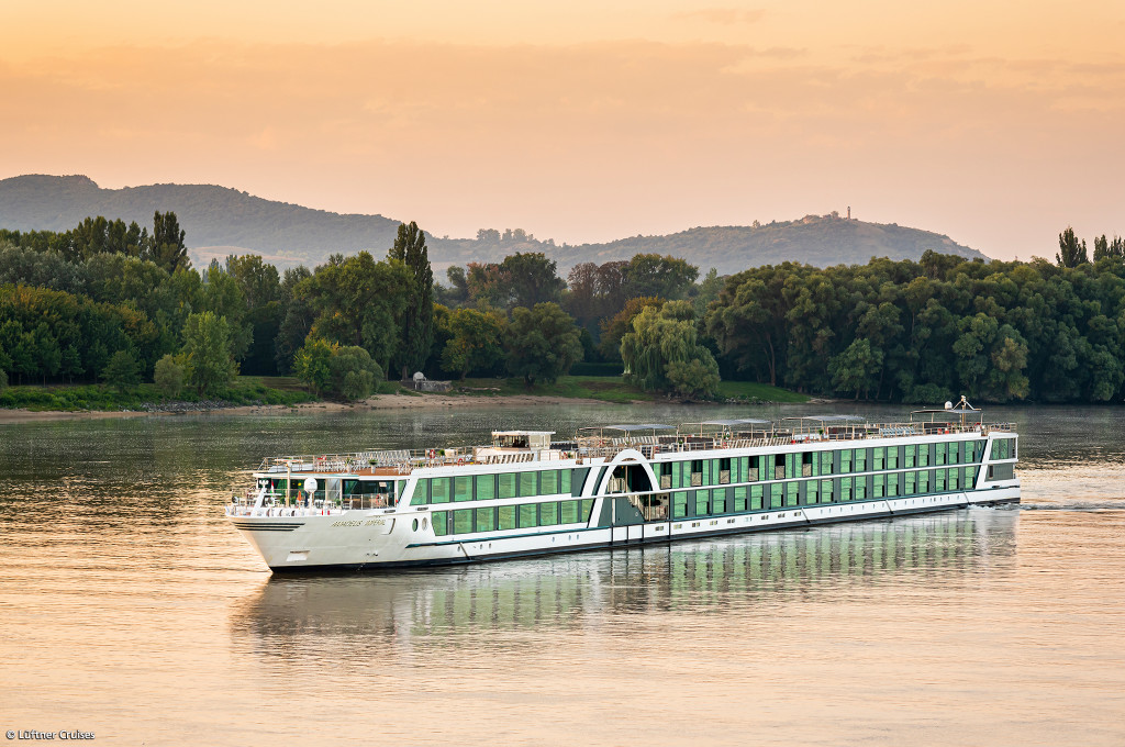 Amadeus Imperial — Kreuzfahrtschiff