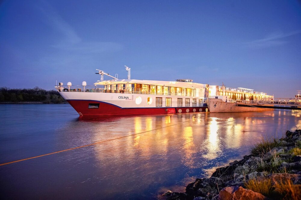 CELINA — Kreuzfahrtschiff