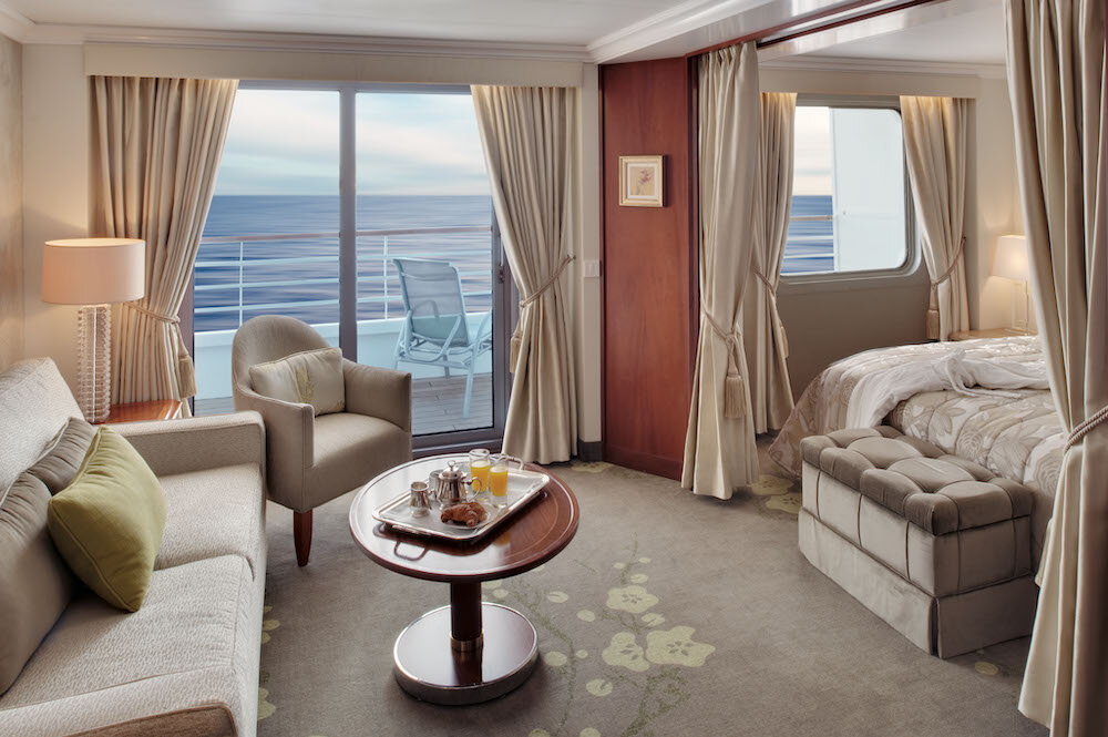 Sapphire Veranda Suite