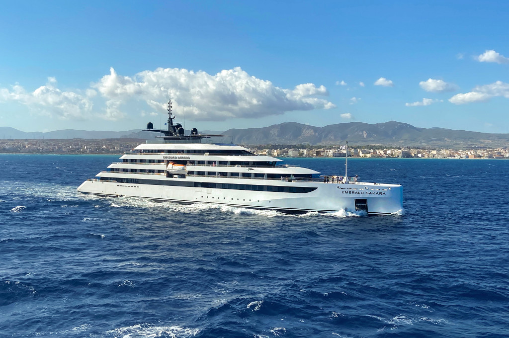 Emerald Sakara — Kreuzfahrtschiff