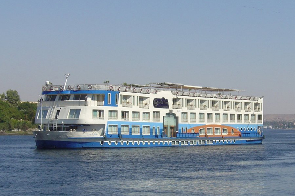 First-Class Nilschiff — Kreuzfahrtschiff