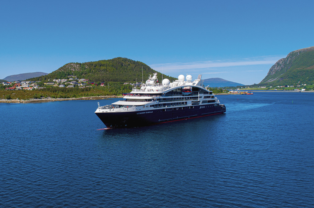 LE DUMONT DURVILLE — Kreuzfahrtschiff