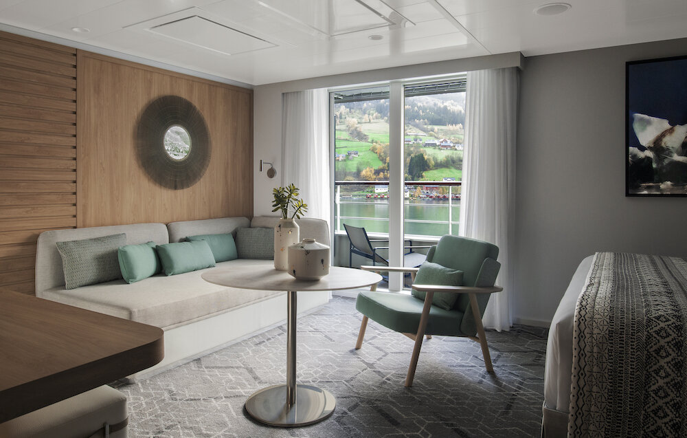Privilege Suite Deck 5 - 5