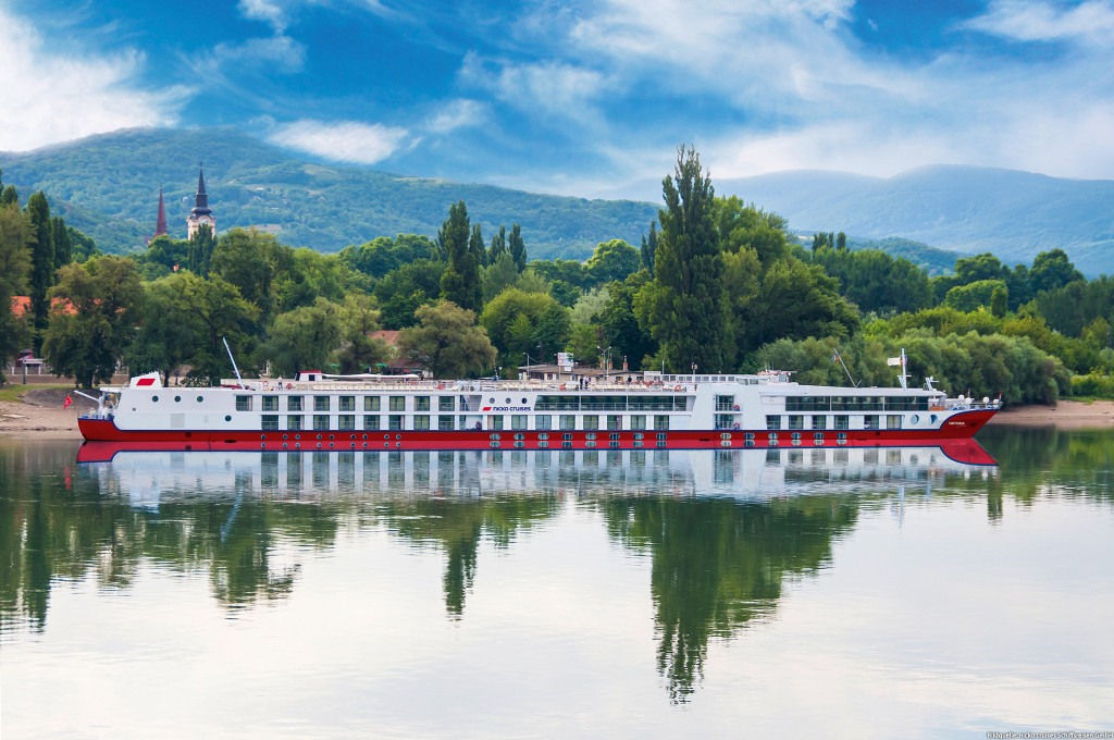 MAXIMA — Kreuzfahrtschiff