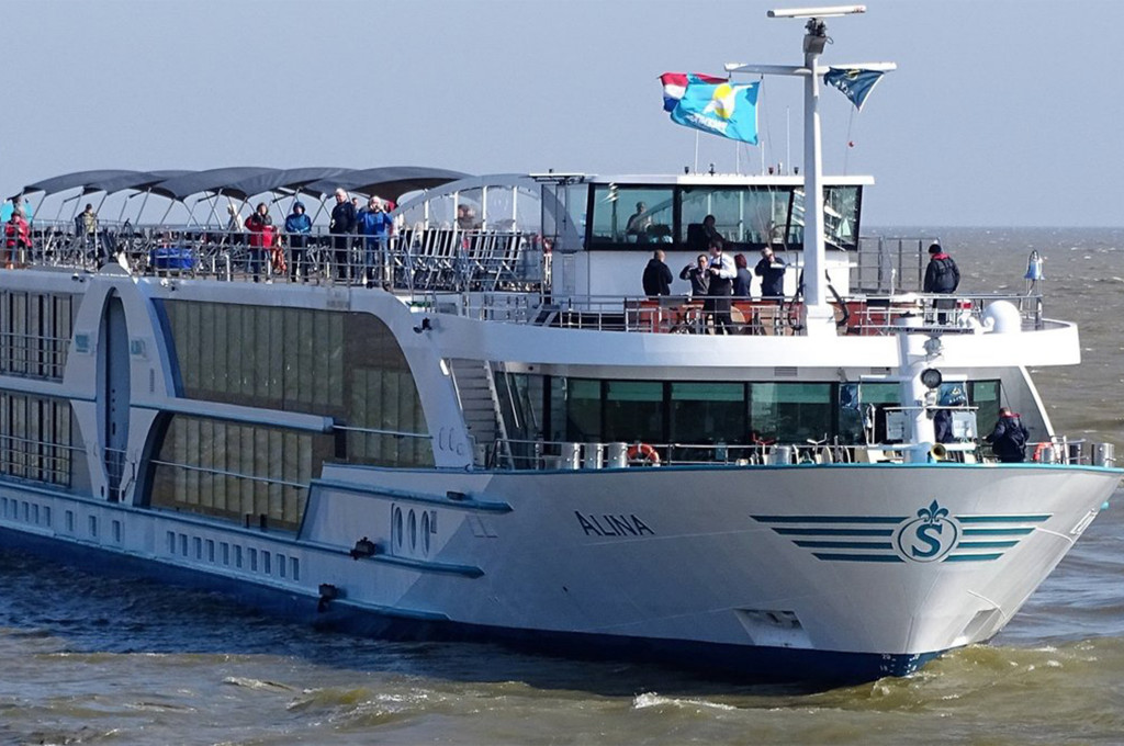 MS Alina — Kreuzfahrtschiff