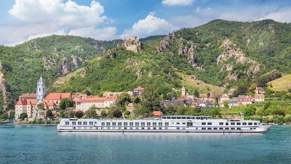 MS Classica — Kreuzfahrtschiff