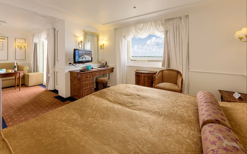 2-Bett-Suite mit Balkon Kommodore-Deck *GOLD*