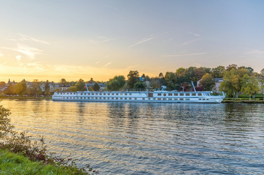 MS Swiss Crystal — Kreuzfahrtschiff