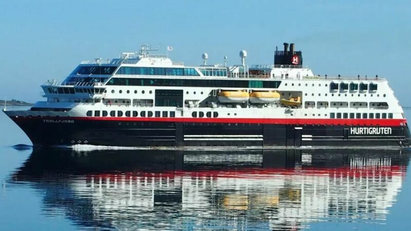 MS Trollfjord