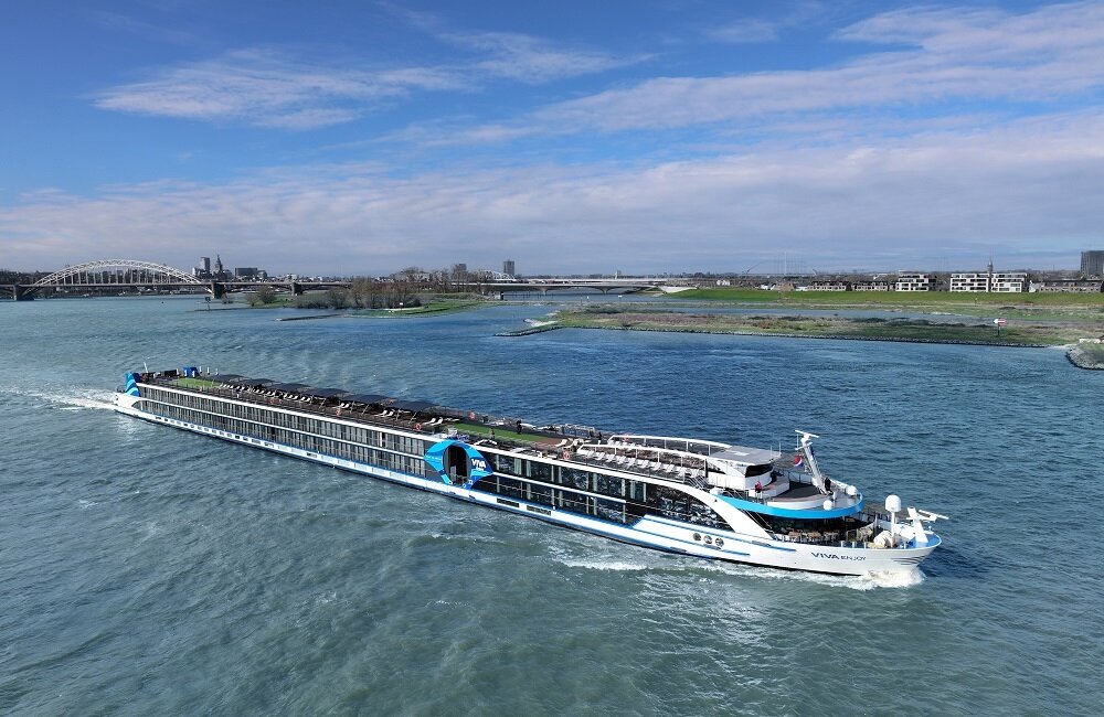 VIVA Cruises — Reederei