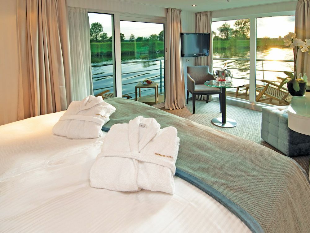 Junior Balcony Suite