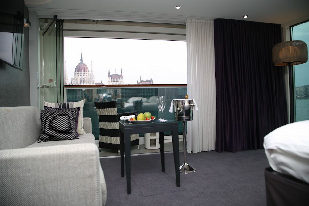 Royal Balcony Suite
