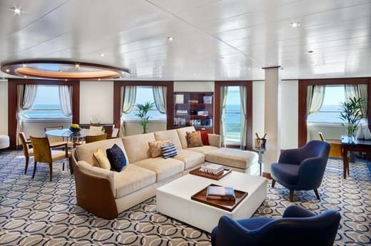 Signature Suite mit Balkon