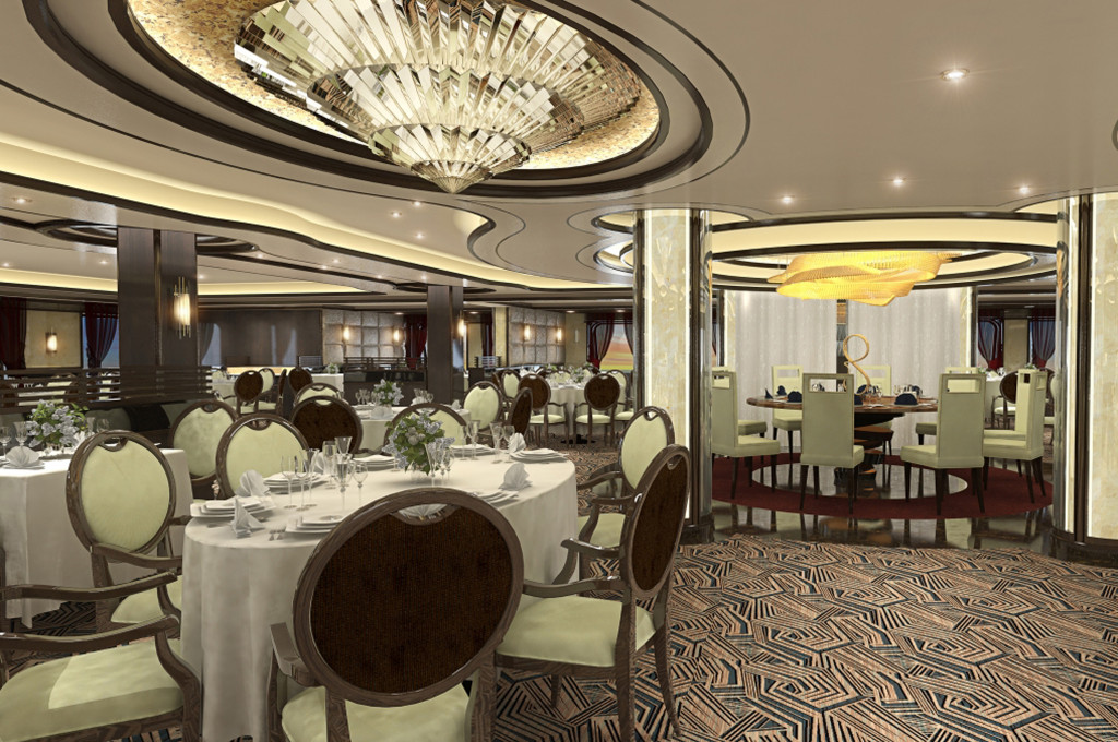 Exklusives Restaurant mit runden, elegant gedeckten Tischen und Kristallleuchtern auf der Majestic Princess.