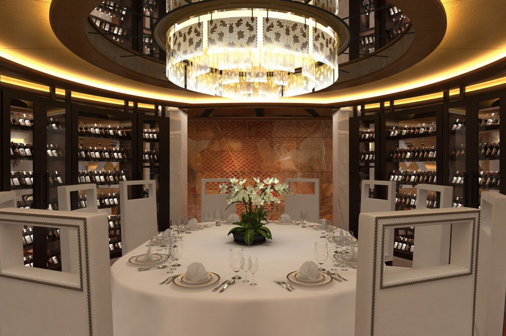 Wine Room mit großem Flaschenregal und eleganter Dinnerausstattung auf der Majestic Princess.