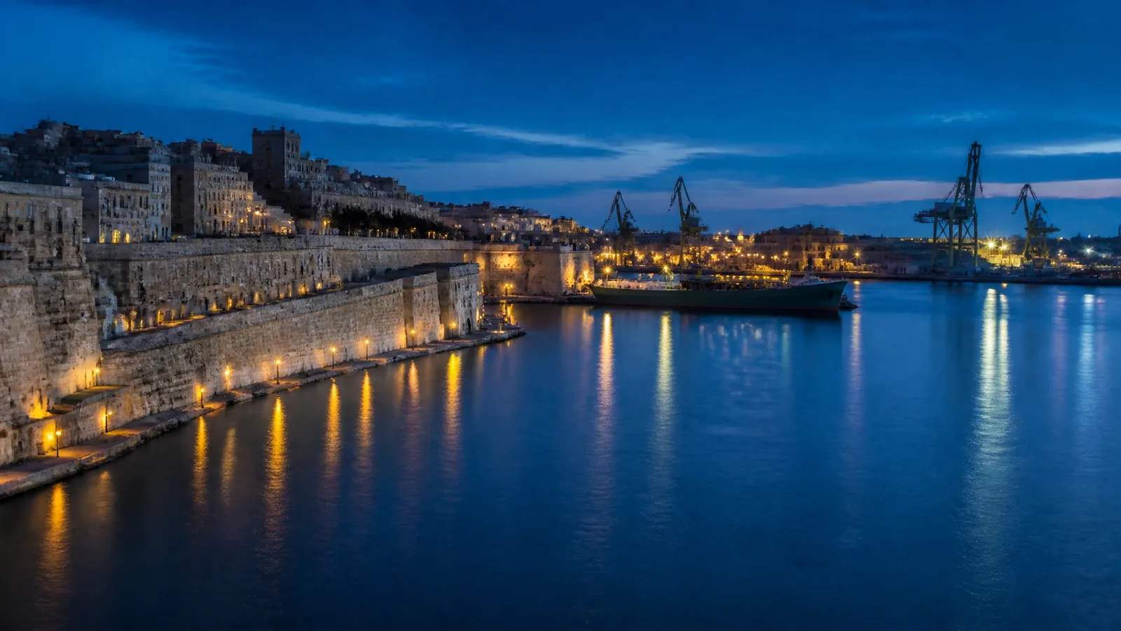Anreise nach Genua, Savona und Venedig ab der Schweiz